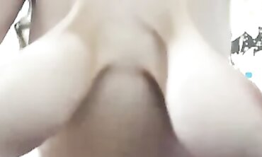 Super-Hot MILF with Huge Saggy Boobs