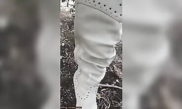 Street Milf Lets Stranger Cum on Her Feet