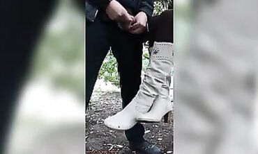 Street Milf Lets Stranger Cum on Her Feet
