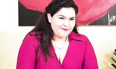 Karla Lane: Plus-Size Housewife's Sensual Solo Kitchen Session