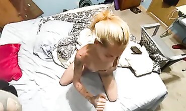 Italian MILF Joey Minacapelli Gets Nasty Blowjob And Anal Sex