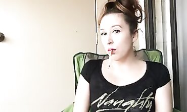 Hot Babe Teasing & Sensually Fucks Her Boyfriend's Big Dick Outside in Public