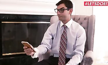 SCAM ANGELS: Gina, Karlee & Maddy Ride Logan Meaty
