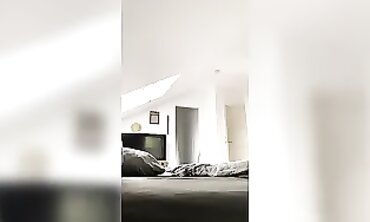Passion MILF Masturbates With Vibrator Before Work