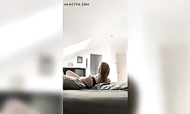 Passion MILF Masturbates With Vibrator Before Work