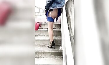 Sous La Robe De Chambre