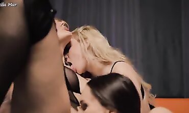 Curvy Lesbians Lilu Moon & Bella Mur Enjoy a Sensual Private Party Threesome
