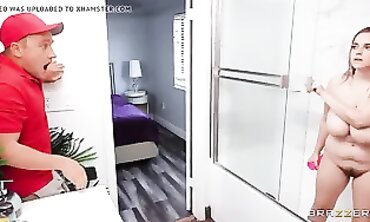 Chubby Bride-To-Be Sensual Massage And Rough Sex With Delivery Stud