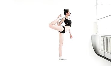 Highly Sweetheart naked gymnastics by Alla Sinichka