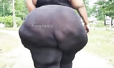 Huge African Ass On A Ramble