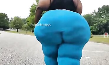 Huge African Ass On A Ramble