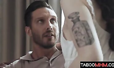 Evelyn Claire Gets Fucked By Her Taboo Uncle
