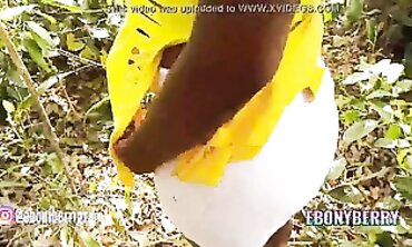Ebony Amateur Gets Pissed On By A Stranger