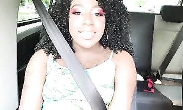 Safadeza no Carro Leva ao Sexo Hardcore em Casa