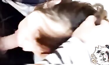抖音网红调教后主动吞精，高颜值女神双飞高潮