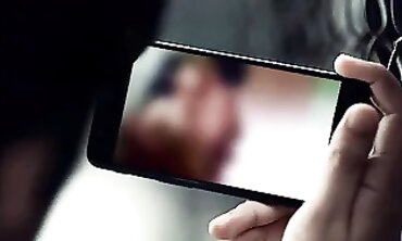 Teen Suddi's Smartphone Porn Lesson