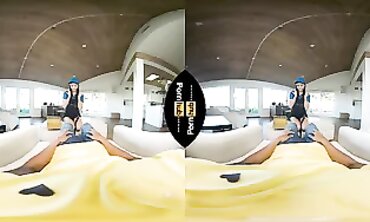 VR180: Delivery Driver Alexis Tae Rides Customer Chris Blaccwood