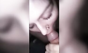 Top10Compilations - Best of Petite Blonde Babe Using Her Boyfriend as an Urban Pissing Post