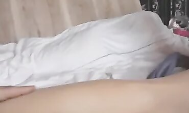 Naughty Nurses - Hot Blonde Babe Gives A Sensual Handjob And Facial