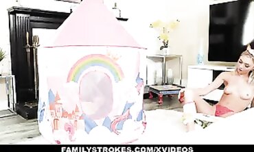 Sexy Sister-in-Law Fucks Her Stepbrother in Cosplay Costume Party