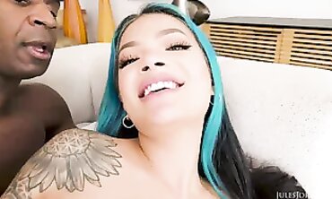Pasiflly-paiges Anal Debut with Monster Dick JAX SLAYER at julesjordon.com