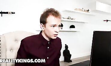 Step-Sister's First Time - Big Brother Gives Little Sister A Lesson In Sex