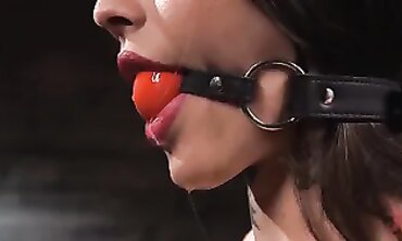 Vanessa-Vegas's Sensual Striptease - Erotic Dance & Teasing Blowjob