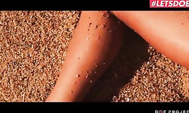 19-Year Old Babe Gives A Sensual And Passionate Oral Job To An older Man