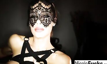 Dominatrix Nikki Benz Fetishizes Her Man With A Lenghtly Lipstick And Creamped Him