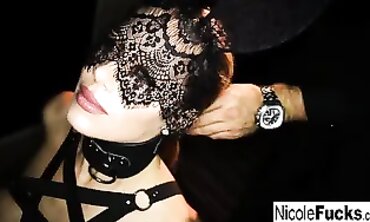 Dominatrix Nikki Benz Fetishizes Her Man With A Lenghtly Lipstick And Creamped Him