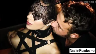 Dominatrix Nikki Benz Fetishizes Her Man With A Lenghtly Lipstick And Creamped Him