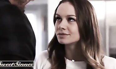 Naomi-Swan's Secret Crush - Taboo Affair Exposed in This Hot Scene