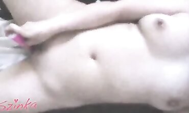 Hot Blonde Teen Gives Amazing Handjob & Facial in Hungarian Amateur Porn