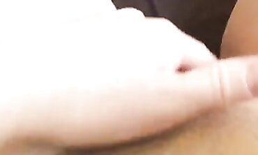 KINKY CHAT - Hot MILF Fetish Talks About Peeing in Public Places
