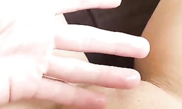 KINKY CHAT - Hot MILF Fetish Talks About Peeing in Public Places