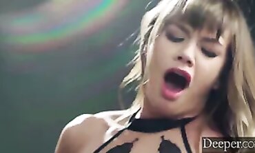 Naomi Ahsly's Triple Delight - Three Way Threesome Blowjob & Group Sex