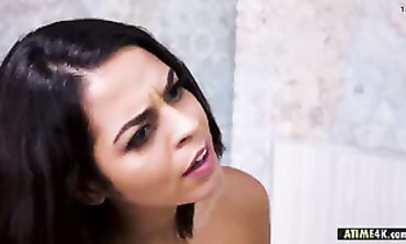 Step-Sister Surprise! Hot Teen Fucks Brother in homemade Style