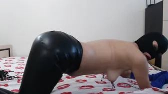 Mature MILF CharlotteSexJohnson Poses in Leather Leggings
