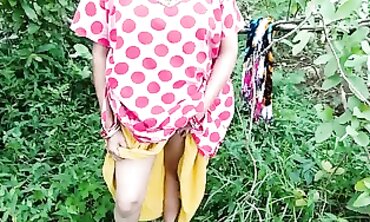 Risky Farmhouse Fuck with a Hot Cougar MILF