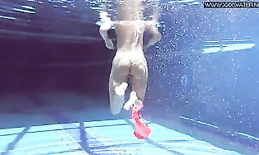 Mary Kalisy Strips Nude By The Pool