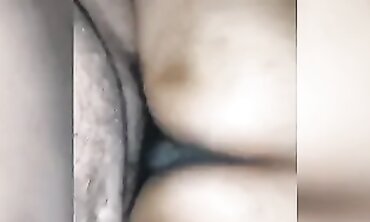 Sri Lankan MILF Piyumi Hansamali Gets Plowed and Cums Hard