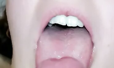Oily Bootylicious MILF's Passionate Rearview Rendezvous