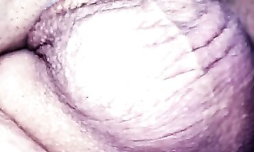 Pearly Mommy Gets Rough Double Penetration Creampie