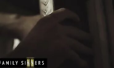 Penny Barber Gets A Thick Cock In The Airplane