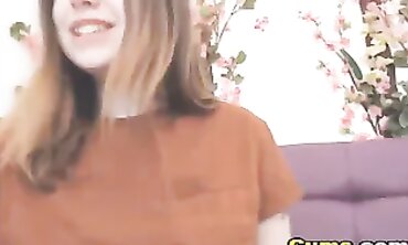 Bombshell Webcam Cutie Gets Wet and Greasy