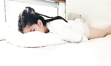 Blue-Eyed Rastagirl Gets Rubdown in Pajamas