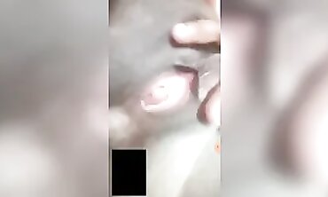 Joy Performs a Rough Sinhala Masturbation Session