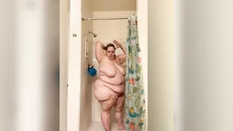 BBW with Big Tits and Ass Enjoying a Shower