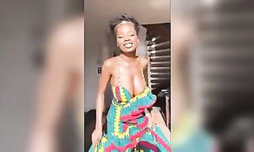 OMG: The Princess Striptease