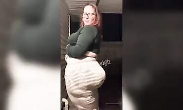 Plump Milky Showcases Her Massive White Booty